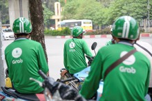 Tin nóng trong ngày 9/8: Tài xế Grab dọa giết khách hàng; người lang thang chạy nháo nhào ở trung tâm TP HCM
