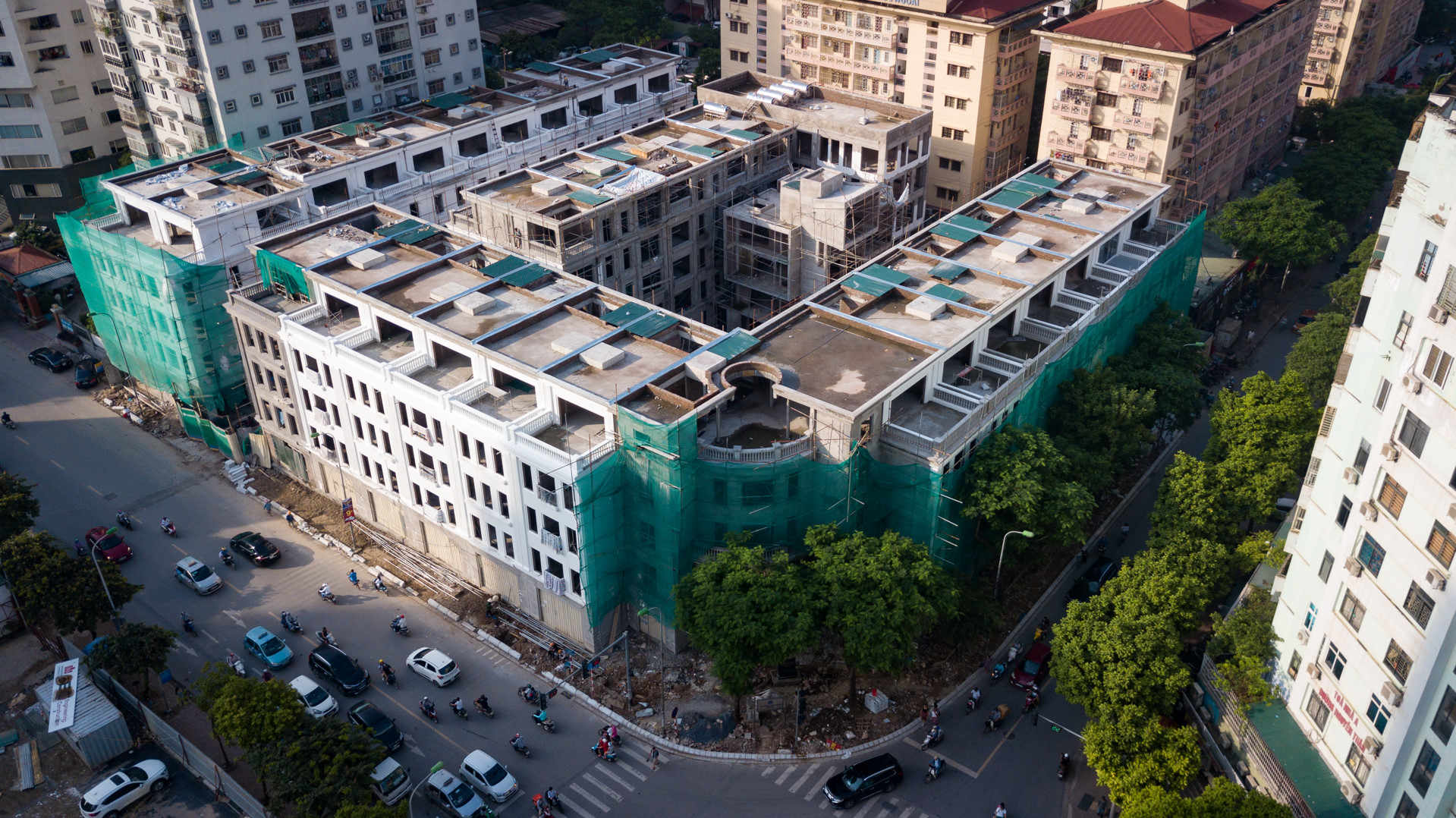 hon 1 km duong ngop tho voi 20 chung cu o ha noi
