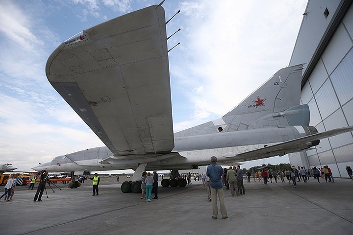 can canh may bay nem bom loai moi tupolev 22m3m cua khong quan nga