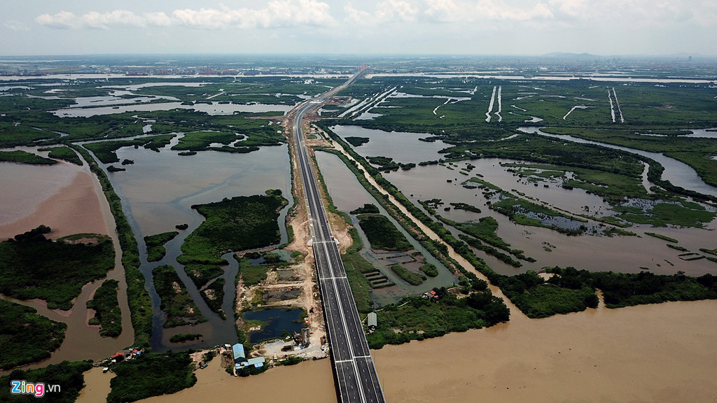 toan canh cao toc rut ngan 50 km duong tu ha noi toi ha long