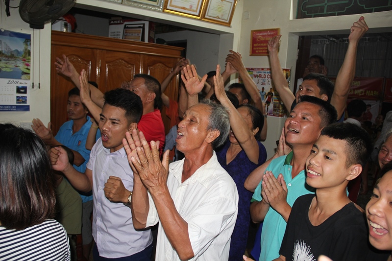 ba noi tien dung thuong nhat van toan vi con tre sao toc bac het roi