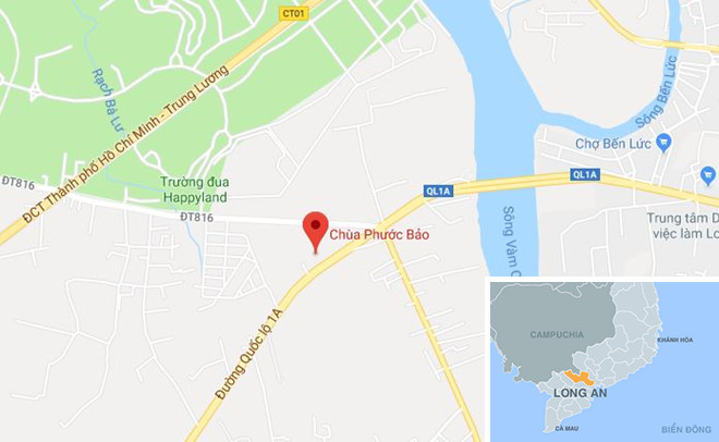 phat hien nguoi phu nu tu vong tai xe taxi bo thi the lai ven duong