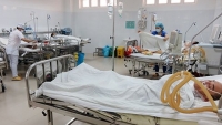 vo con thiet mang chong nguy kich nghi do ngo doc thuc pham cac nan nhan deu nhiem doc