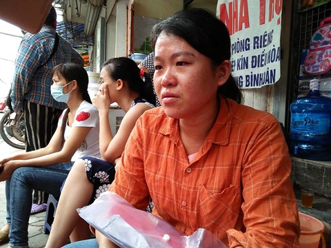 benh nhi 6 tuoi ung thu mau tai san cuoi cung cung bi chay thieu rui