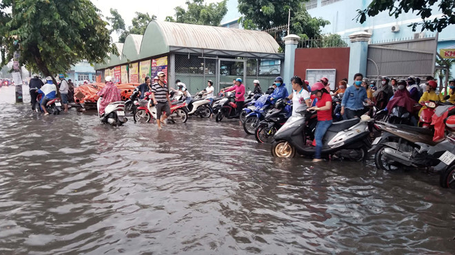 nhieu tuyen sai gon ngap sau sau mua lon