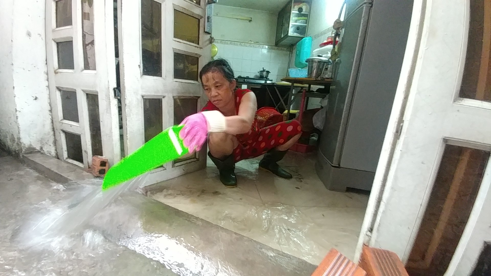 khu nha giau sai gon ngap te tua dan rung minh loi nuoc ban