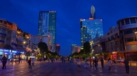 mua lon 40 phut khu nha giau o sai gon chim trong bien nuoc