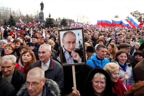 thay gi khi muc tin nhiem tong thong putin thap ky luc