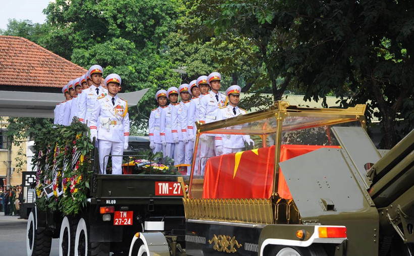 truc tiep le an tang co tong bi thu do muoi