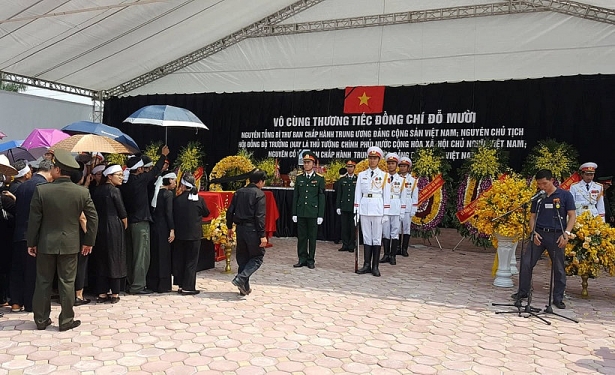 truc tiep le an tang co tong bi thu do muoi