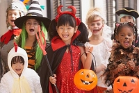 phong cach hoa trang halloween hang chuc nam ve truoc trong nhu the nao