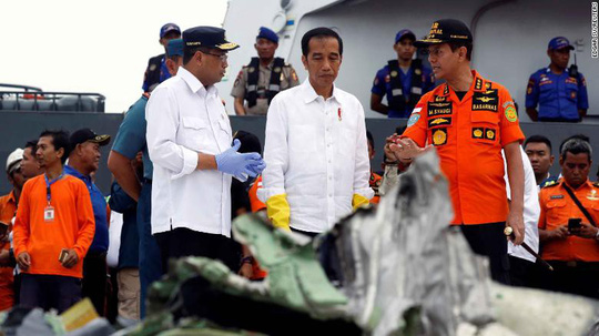 roi may bay indonesia chiec boeing tong phai bom mua