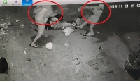 chu re di tu vi danh ba hang xom gianh hat dam cuoi cua minh