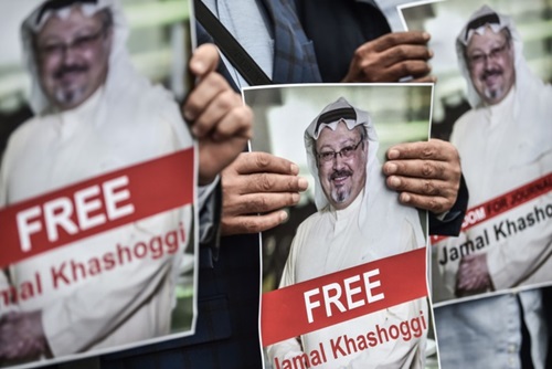 nha bao arab saudi bi giet xuat hien nguoi vo bi mat cua khashoggi