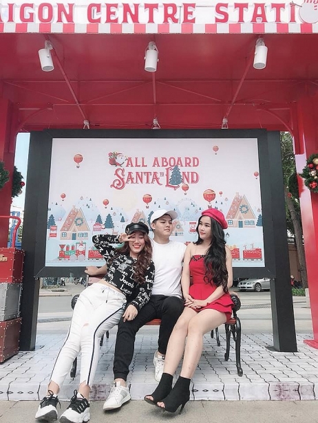 top nhung trung tam thuong mai tai tp hcm trang tri noel 2018 dep lung linh thich hop de song ao