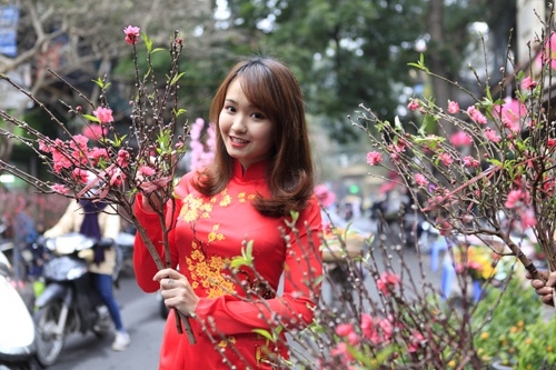 tin nong trong ngay 1912 danh tinh nu tai xe lexus dam lien hoan ong tat thanh cang nghi phep