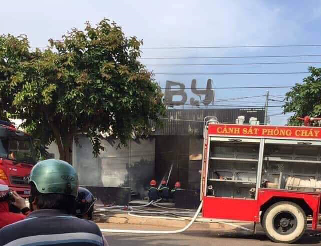 6 nguoi chet trong vu chay nha hang o dong nai