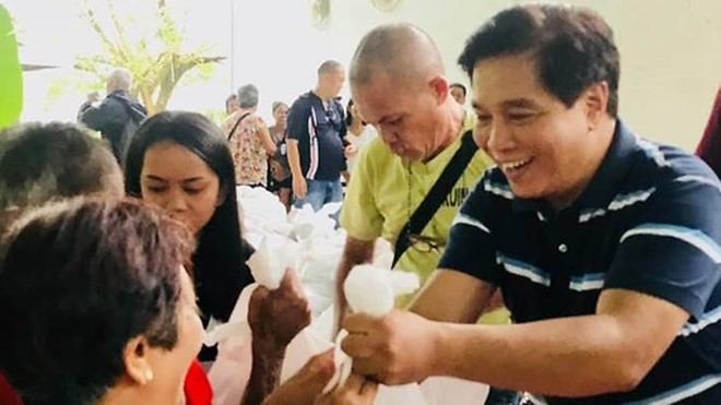 ha nghi si philippines bi ban chet o su kien giang sinh
