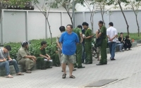 nhan vien ban quan li thu thiem roi tu tang 9 xuong dat tu vong