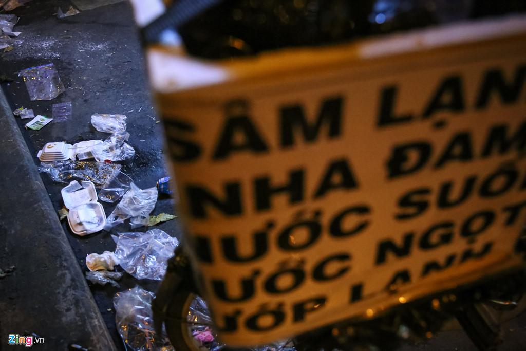 duong pho sai gon ha noi ngap rac dem giang sinh