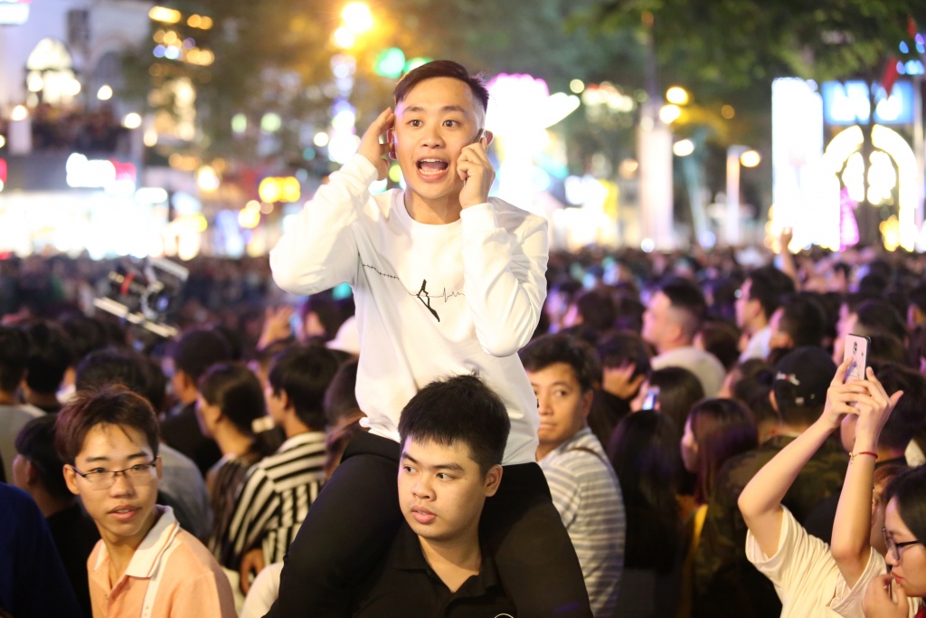 phao hoa sang ruc goc troi sai gon chao don nam moi 2019