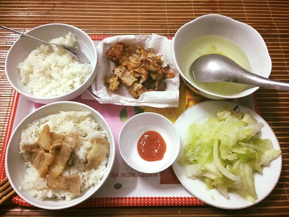 chan dung nguoi chong cua nam gay sot vi nau com cu cho vo