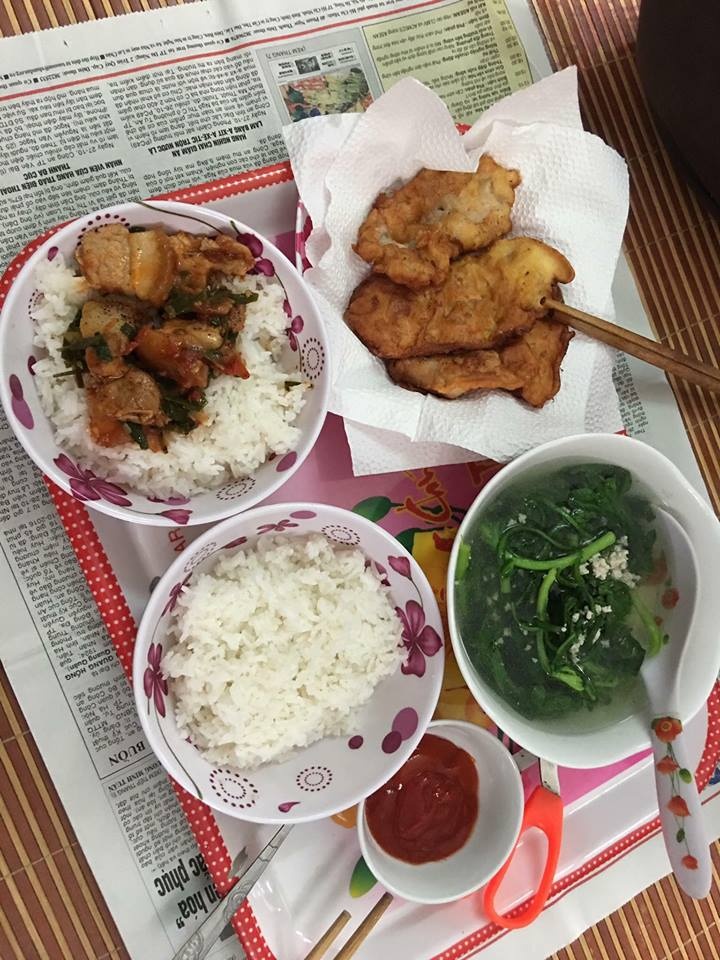 chan dung nguoi chong cua nam gay sot vi nau com cu cho vo