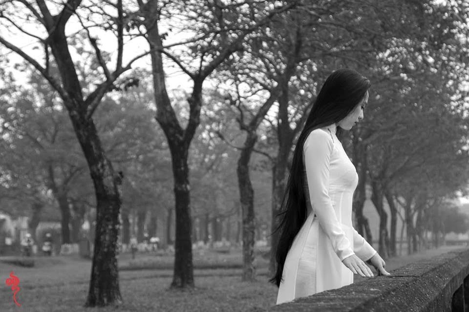 vu cong 9x xinh dep dan toc tay so huu suoi toc nhieu nguoi mo uoc