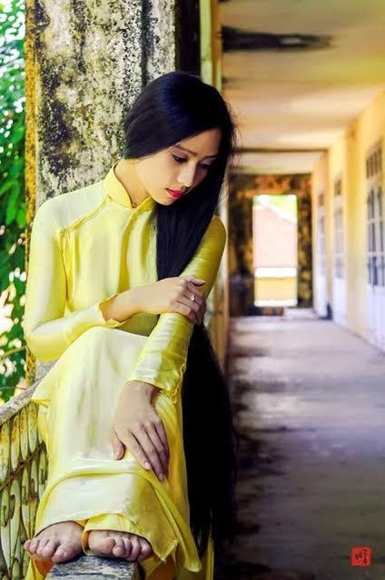 vu cong 9x xinh dep dan toc tay so huu suoi toc nhieu nguoi mo uoc