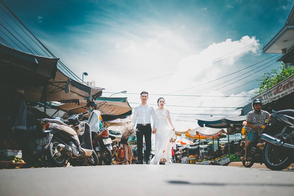 khong cau ky hoa my bo anh cuoi gian di cua cap doi chu re co dau nay van du suc thu hut