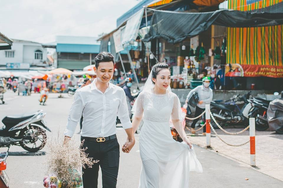 khong cau ky hoa my bo anh cuoi gian di cua cap doi chu re co dau nay van du suc thu hut
