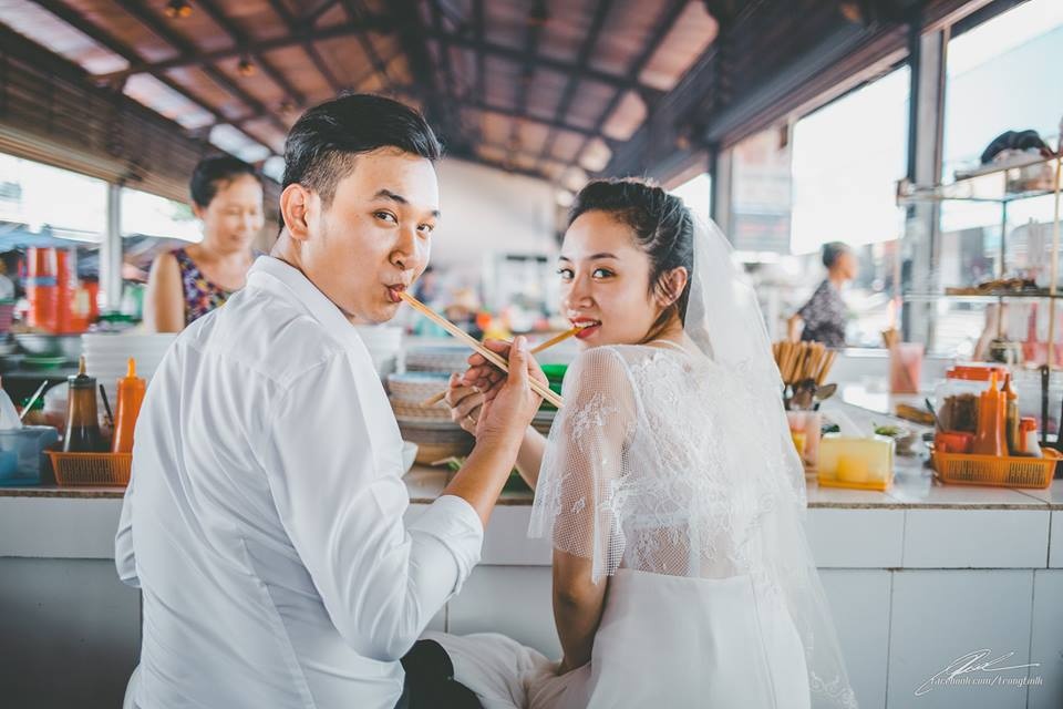 khong cau ky hoa my bo anh cuoi gian di cua cap doi chu re co dau nay van du suc thu hut