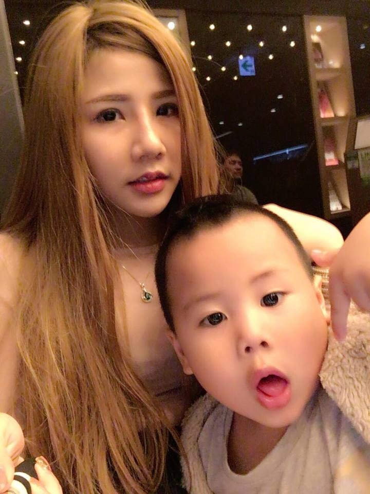dan mang phat sot voi bieu cam dang yeu cua cau be khi to son