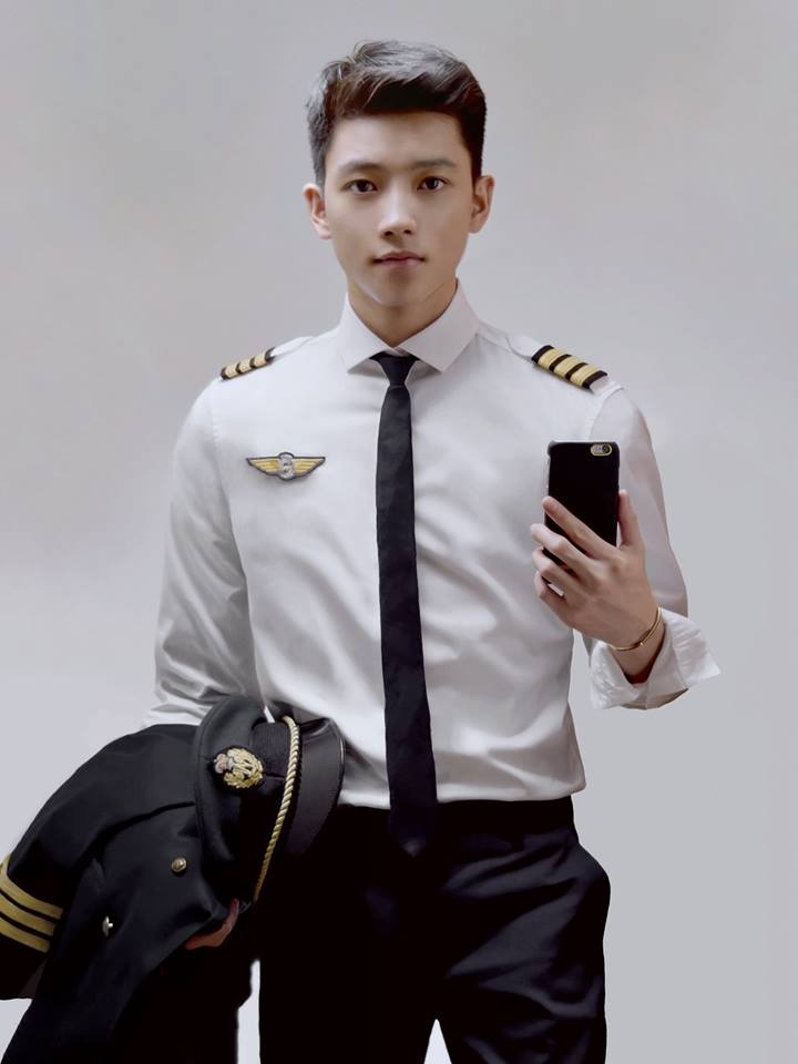 chris khoa nguyen chang mau 9x dien trai thong thao 7 thu tieng