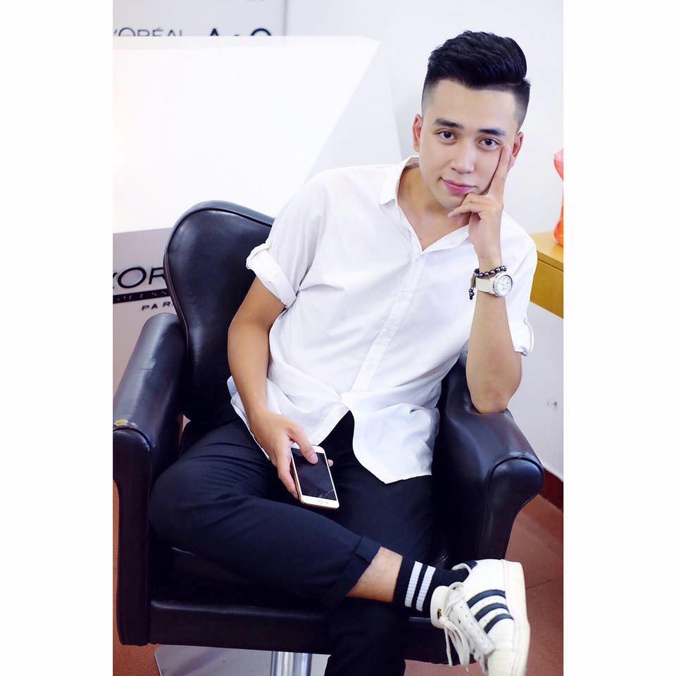 chan dung thay giao tre dien trai o ha noi khien cac fans nu dung ngoi khong yen