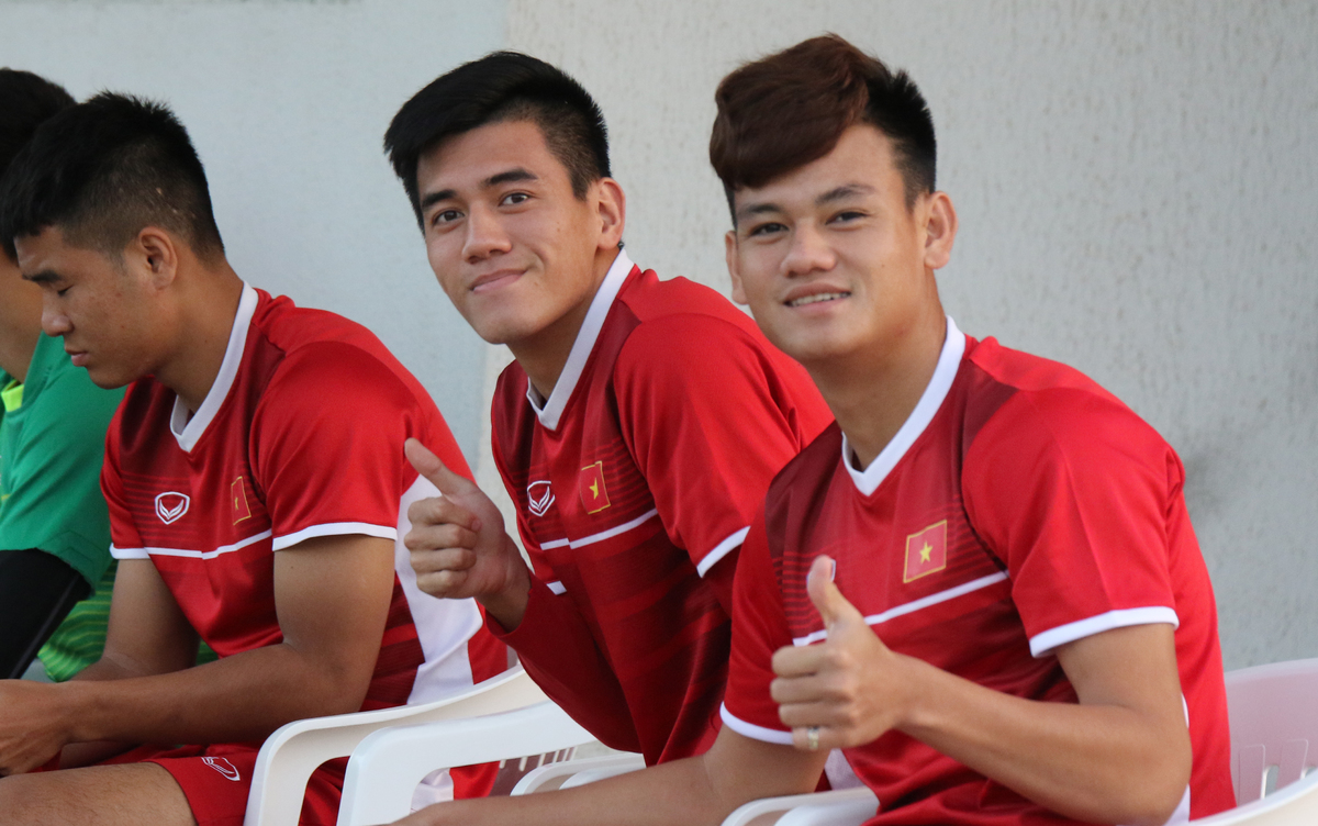 tin nong asian cup 2019 tuyen viet nam tap buoi dau tai uae