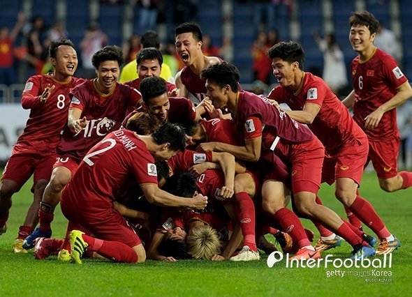 viet nam vs nhat ban tu hao nhung chien binh ao do