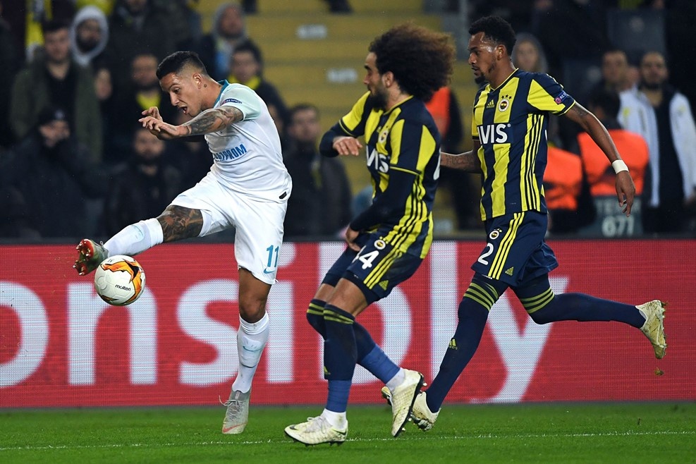 ket qua fenerbahce vs zenit thua nguoi tho sat nut nguoi nga van con nhieu hi vong