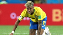 Vấn đề đội tuyển Brazil: Muốn hay, hãy cất Neymar?