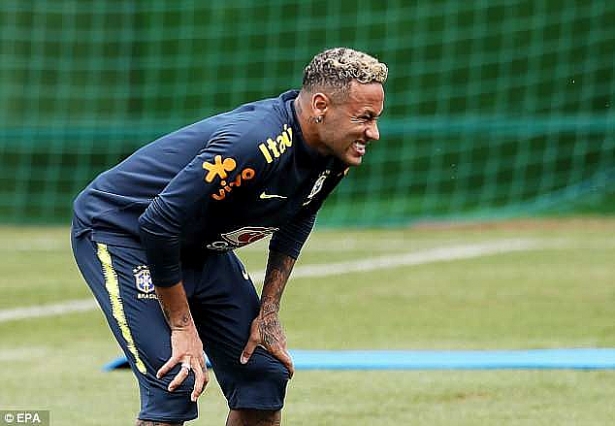 soc neymar co the som chia tay world cup vi chan thuong