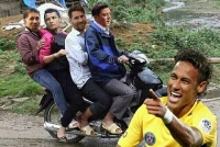 truoc dai chien voi bi neymar lai tap an va