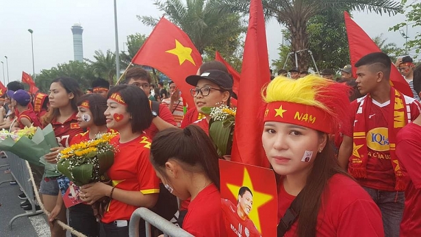 co dong vien dong loat xuong duong don u23 viet nam