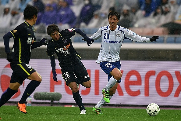 soi keo giai nhat gamba osaka vs hiroshima sanfrecce 14h00 299 dau bang chap nhe de co bat ngo