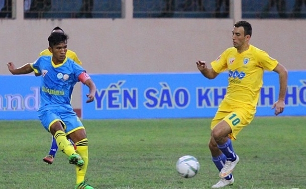 2213 truc tiep flc thanh hoa vs sanna khanh hoa dinh doat a quan1538969213