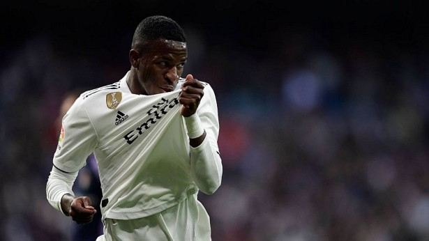 ket qua bong da real madrid vs valladolid vong 11 la liga 201819