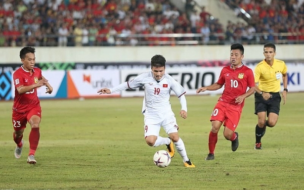 tuyen viet nam 3 cau thu bi dau tranh thu tap truoc khi roi lao