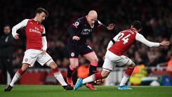 Tip Live, tư vấn trực tiếp Arsenal vs Huddersfield Town: Bóng rung hôm nay (8/12)