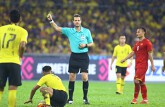 HLV của Malaysia ‘đổ thừa’ cầu thủ Việt Nam chơi xấu
