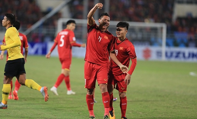 truc tiep viet nam vs malaysia chung ket aff cup 2018 ht anh duc hoa nguoi hung van lam hoa nguoi nhen