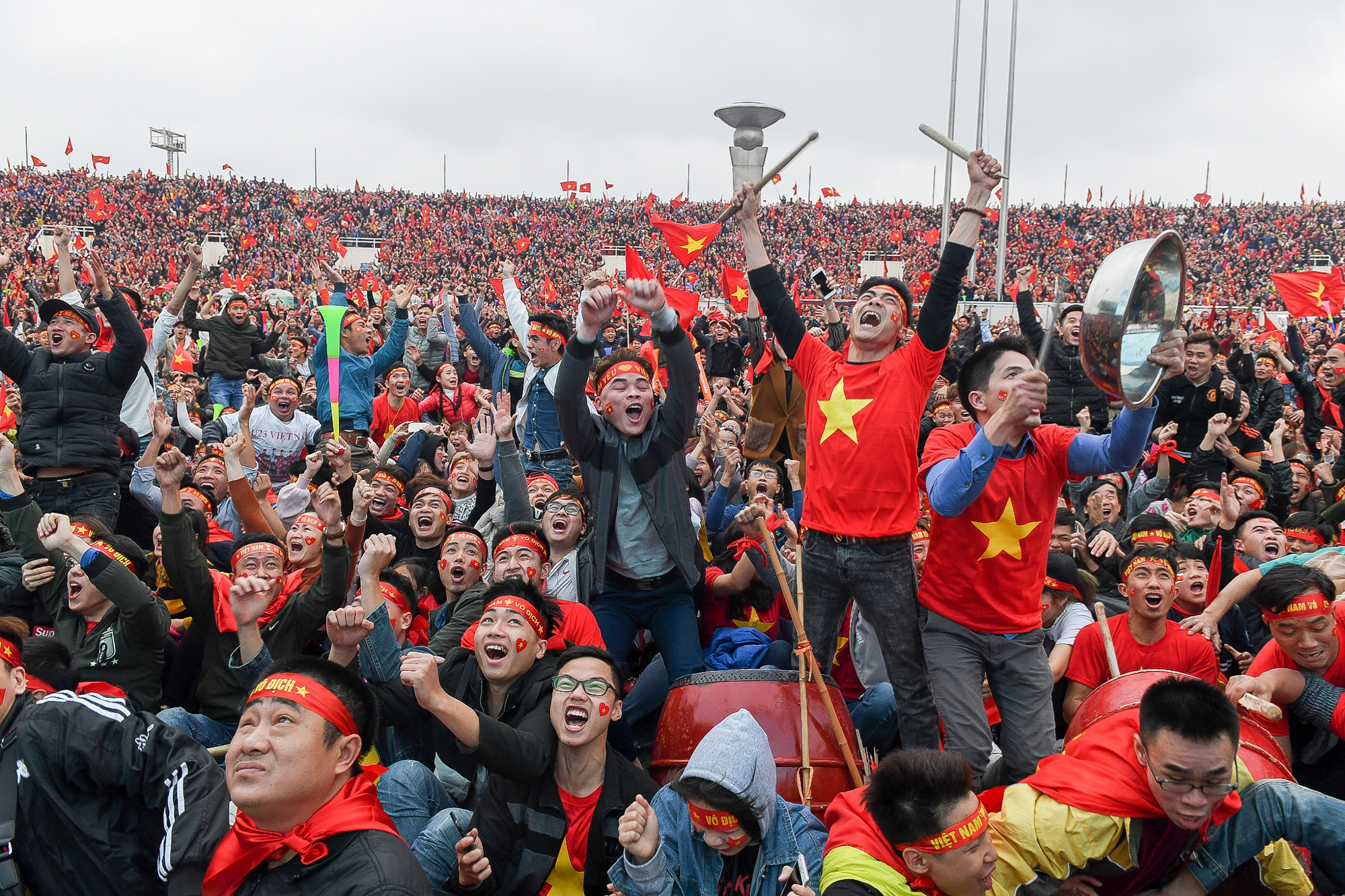 nhin lai mot nam dinh cao cua bong da viet nam